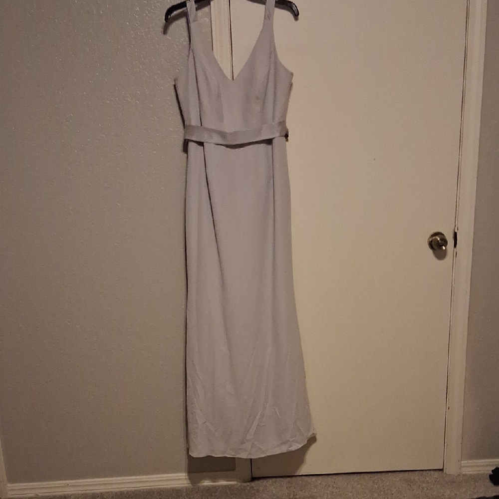 Vera Wang Light Gray Sleeveless Gown
